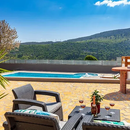 Villa Relax Omis Exterior photo